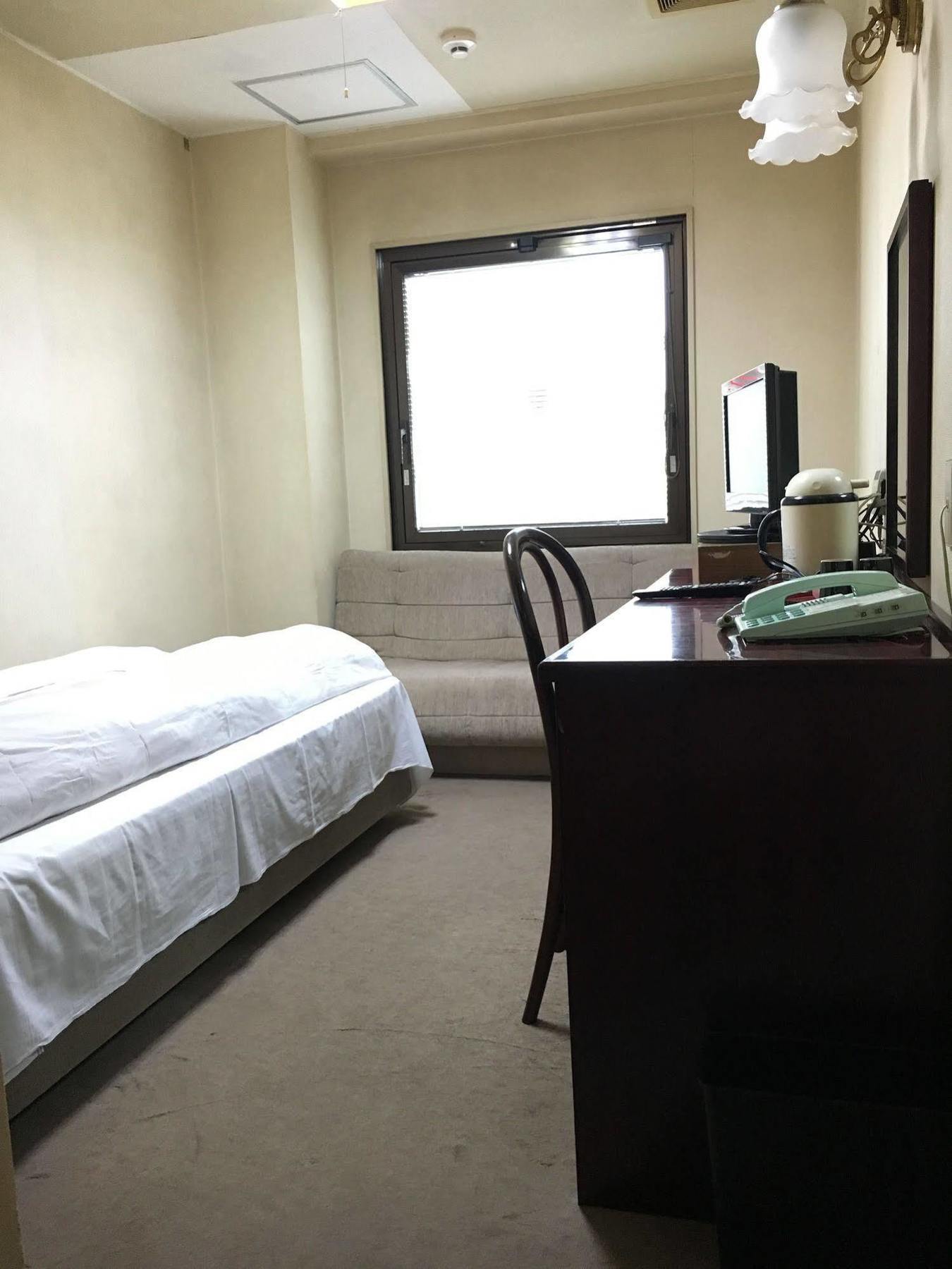 Hotel Aoi Business